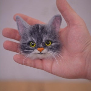 MADE TO ORDER Felt wool Cat brooches Felt cat Animal brooch Felted cat Brooch cat Needle felted Cat animals Miniature cat Cat pet Cute cat