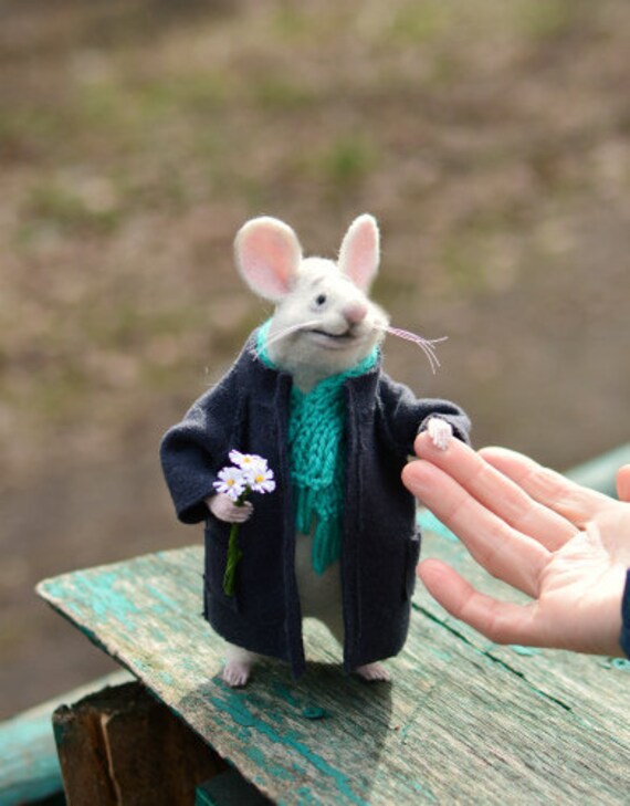 Made To Order Rat In Coat Felting Rat Rat In Clothes White Etsy