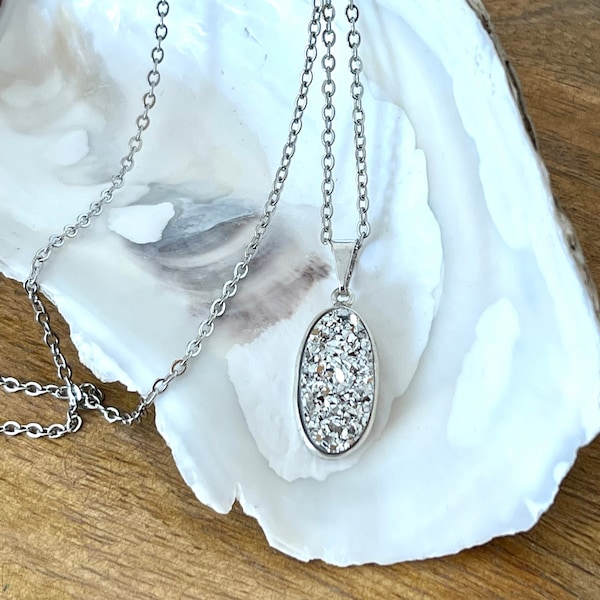 Druzy Minimalist Necklace, Oval Druzy Necklace, Minimalist Gemstone Jewelry, Healing Jewelry, Dainty Crystal Necklace, Gifts For Her, Druzy