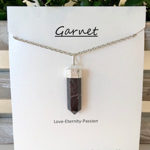 Garnet Necklace, Garnet Pendant, Garnet Gemstone Necklace, Healing Crystal Necklace, Healing Gemstone Necklace, Garnet, Mother’s Day, Chakra