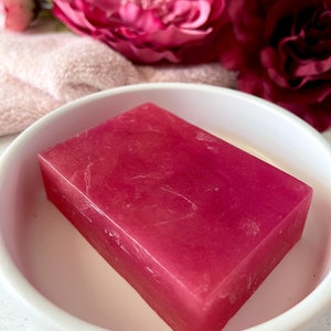 Natural Glycerin Soap | Romantic Aromatherapy | Floral Scent | 4.4 Ounces