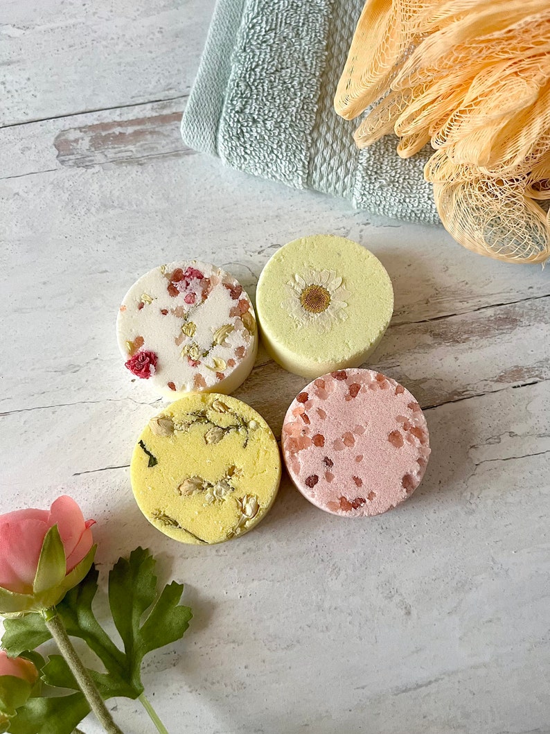 Botanical 2 oz Bath Bombs Set of 4 Pampering Spa Shower Steamers Aromatherapy Cocoa Butter Spa Bath Gift Spa Lover Spring Gift Set immagine 6