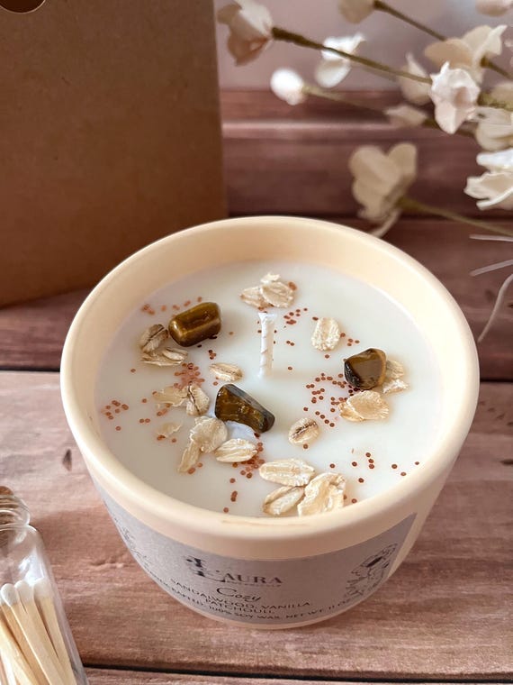 Natural Warm and Cozy Soy Wax Cream Ceramic Wax Candle - Eco-Friendly Candle Gift - Handpoured Hygge Home Vanilla Crystal Candle 11 oz