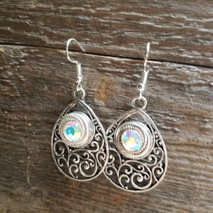 Teardrop filigree dangle earrings with 12mm crystal snap charms .. snap jewelry .. snap earrings