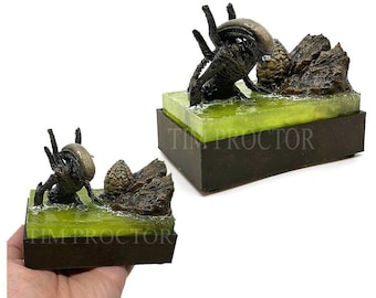 ALIEN XENOMORPH mini diorama