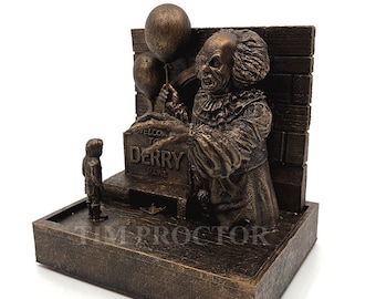 PENNYWISE 1990 STATUE