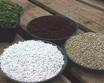 Soil mix- Perlite - Vermiculite Soil Amendment