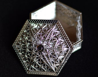 Silver Iridescent Hexagon Shaped Plastic Gift Boxes. Ring Box. Jewelry Box. Small gift box. Hexagon Box