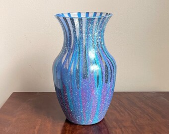 Handcrafted Fluid Art Glass Vase, Pouring Acrylic Glass Vase, Glass Flower Vase, Gift for Mom, Hand Painted Glass Vase  BLUE MOOD. Fluid Art