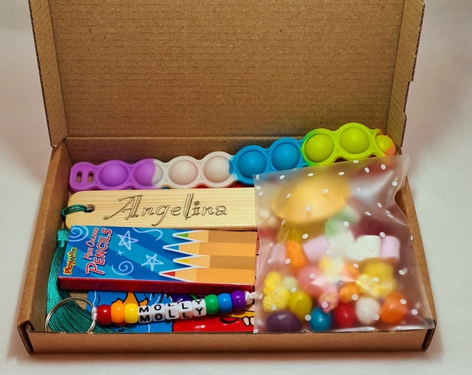 Personalised Kids Wedding Activity Box, Kids Activity Pack, Child Wedding Gift & Favour, Personalised Bookmark/Keyring, Activity Pack