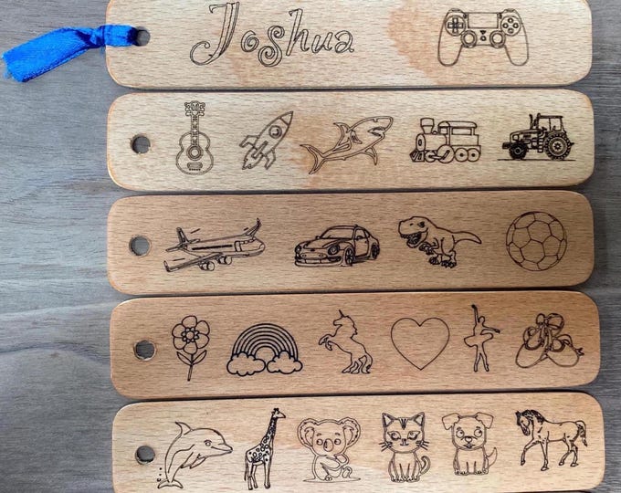 Personalised Wooden Bookmark Party Favours - Any Name Student Incentive - School Leavers Gift/Pupil Gift Childrens Bookmark Party Favour -