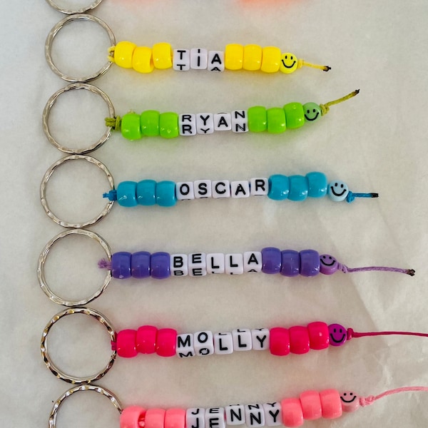 Personalised bead keychain, Personalised gift, End of year gift, Teacher gift to children, teacher incentive, party favours smiling emoji