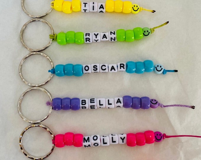 Personalised bead keychain, End of year gift, Teacher gift to children, teacher incentive, party favours smiling emoji, Back To School