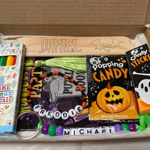 Halloween-Leckereibox Aktivitätenpaket personalisiert, Halloween-Partytasche, Süßes oder Saures, Halloween-Gastgeschenke, Halloween-Geschenke für Kinder
