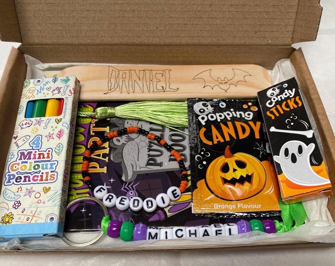 Halloween treat box Activity Pack Personalised, Halloween Party Bag, Trick Or Treat, Halloween Party Favours, Halloween Gifts For Kids