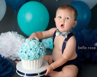 Bluey Cake Smash Outfit/ Boys First Birthday/ Bluey Theme Birthday/ Cartoon  Theme Birthday/ Boys Diaper Covers, Suspenders, Bowtie 