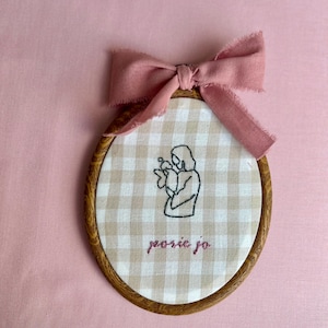 Aro conmemorativo bordado a mano para recordar la pérdida de un bebé: regalo de recuerdo para un aborto espontáneo (tamaño pequeño)