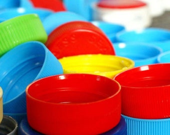 Plastic CAPS, Soda Caps, Colored Lids, Twistoff, CRAFTS, Games, Lot of 100, Assorted Colors, Mixed Sizes,Soda,water,milk,Games-Recycle-Reuse