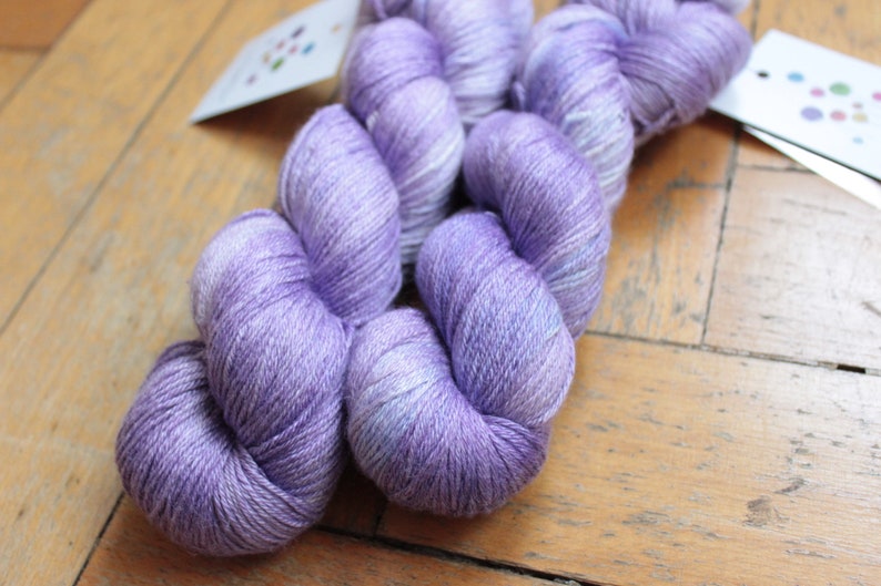 400 m100g BFL crochet silk knit hand dyed silk mix BFL fingering wool Luna