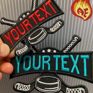 Peut inclure: Un ensemble de trois tasses en céramique avec une finition mate et mouchetée. Les tasses sont dans des tons crème, marron clair et marron foncé. Chaque tasse a un design simple et minimaliste, parfait pour le café ou le thé.