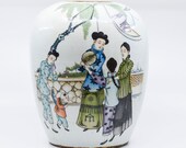 Antique Chinese Republic period porcelain jar, 10.5 inches tall, 1940s