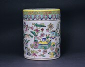 Antique Chinese porcelain lidded jar decorated in Buddhist objects , 6 inches tall, early 1900s