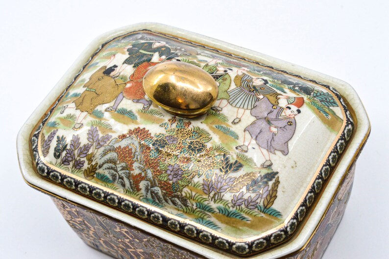 Vintage Chinese made Satsuma porcelain lidded box 7x 5 x 4 Etsy