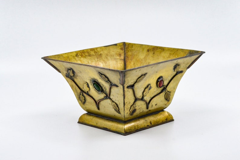 early 1900s 6.5 inches wide Antique Chinese brass with inlade stone planter