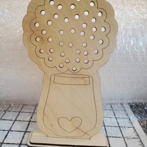 Flower collector l flat vase l dandelion l Reggio l Glowforge