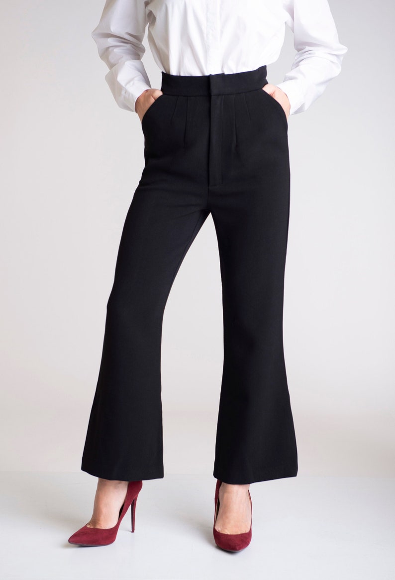 Black short flared pants,Black wool flared pants with pockets,Winter short trousers,Wool stretch black flared pants,Black woolwomen pants image 1