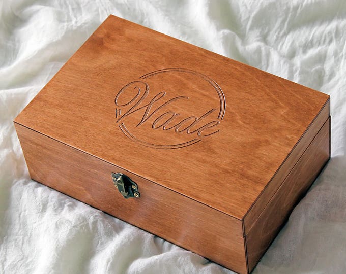 Personalized wooden box , Memory box, Custom engraved jewelry box, Keepsake box, Treasure box, Custom name box