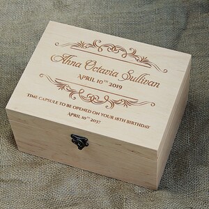 Custom keepsake box for a child, Personalized baby memory box, First Birthday Capsule