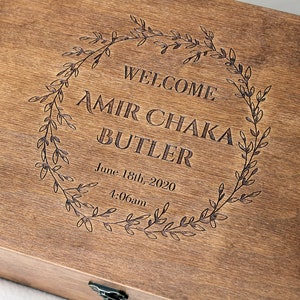Custom wooden box engraved wreath with a name, Custom Baby keepsake box, Personalized memory box,