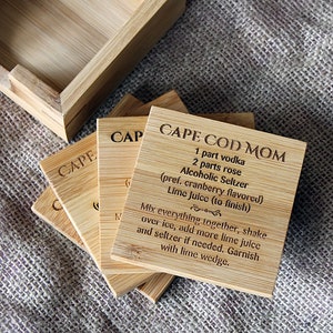 Set of four custom engraved bamboo coasters Home Sweet Home, Couple gift imagem 4