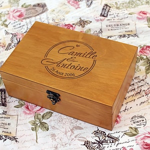 Personalized wooden box for a couple, Custom engraved jewellery box, Anniversary gift for her