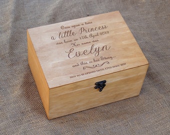 Wood box for baby girl, Personalized memory box, First Birthday Capsule, Personalized keepsake box