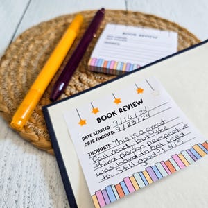 Blocchi Post-it® per recensioni di libri, bigliettini adesivi, regalo per amanti dei libri, cancelleria per lettori, diario di lettura immagine 2