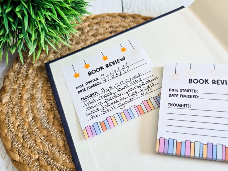 Blocchi Post-it® per recensioni di libri, bigliettini adesivi, regalo per amanti dei libri, cancelleria per lettori, diario di lettura immagine 3