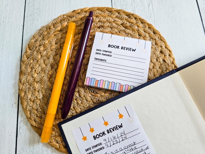Blocchi Post-it® per recensioni di libri, bigliettini adesivi, regalo per amanti dei libri, cancelleria per lettori, diario di lettura immagine 4