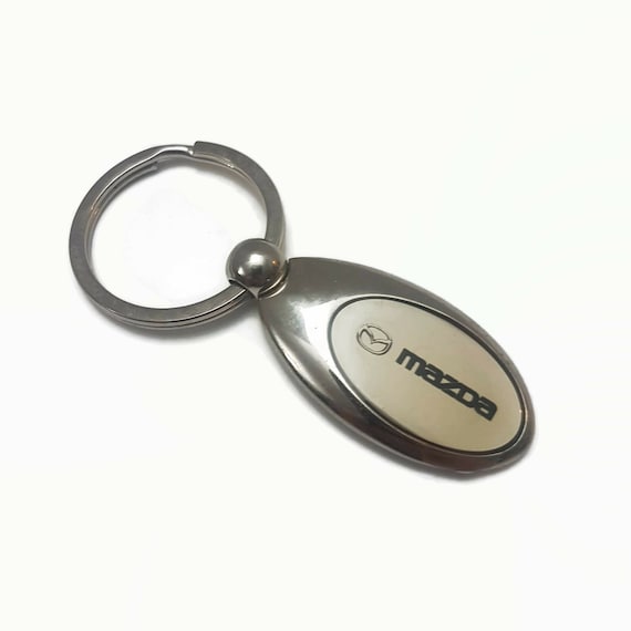 VINTAGE KEYCHAIN KEY RING CAR BRAND MAZDA 1970s HOLLAND - Boonsart