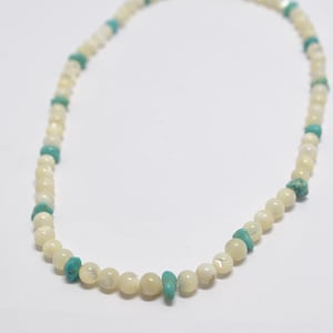 Mother of pearl and turquoise necklace