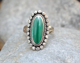 Bague malachite - bague vintage - boho ethnic style - Bague ovale - Bague argent - Bijoux vintage - bague verte