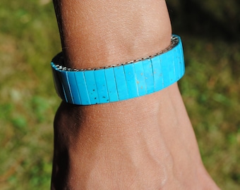 Bracelet extensible turquoise reconstituée - bracelet femme - bracelet bohème - bracelet turquoise - bracelet été - bracelet extensible