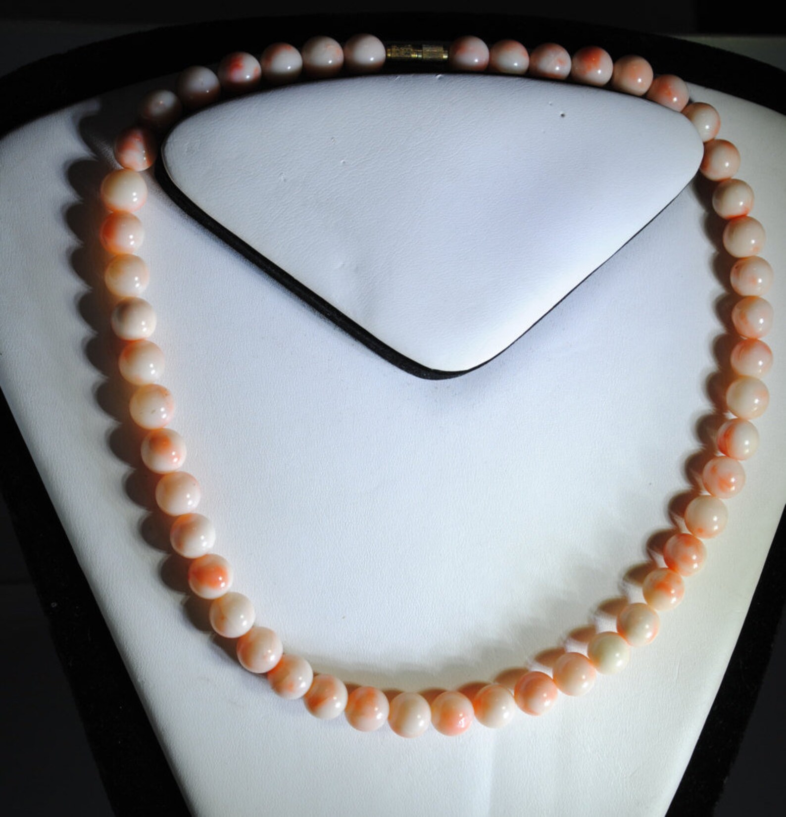 Collier Ancien En Perles De Corail Véritable - Couleurs Pêche Et Blanc - Bon état