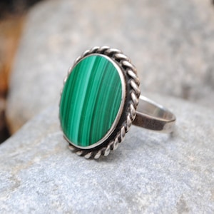 Malachite ring - Vintage ring - Boho ring - Malachite jewelry - vintage jewelry