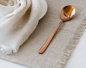 Natural Linen Fringed Placemats Set, Elegant Washable Rectangle Cloth Placemats, Farmhouse Cotton Blend Table Mats