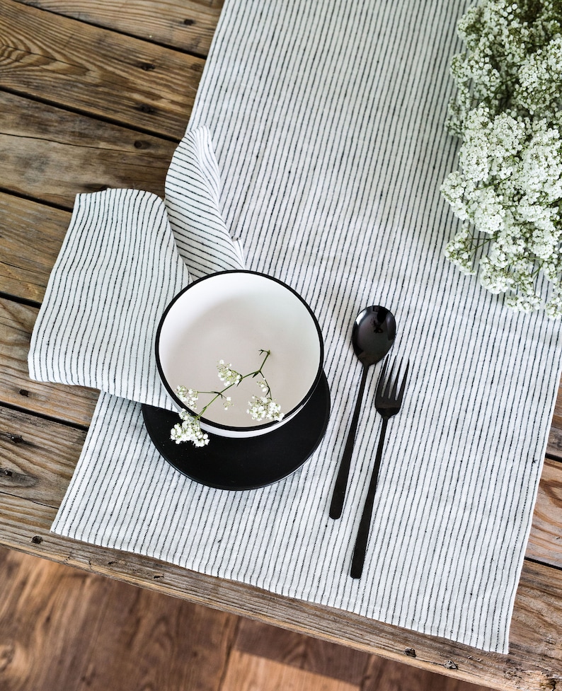 alabatis Linen Table Runner