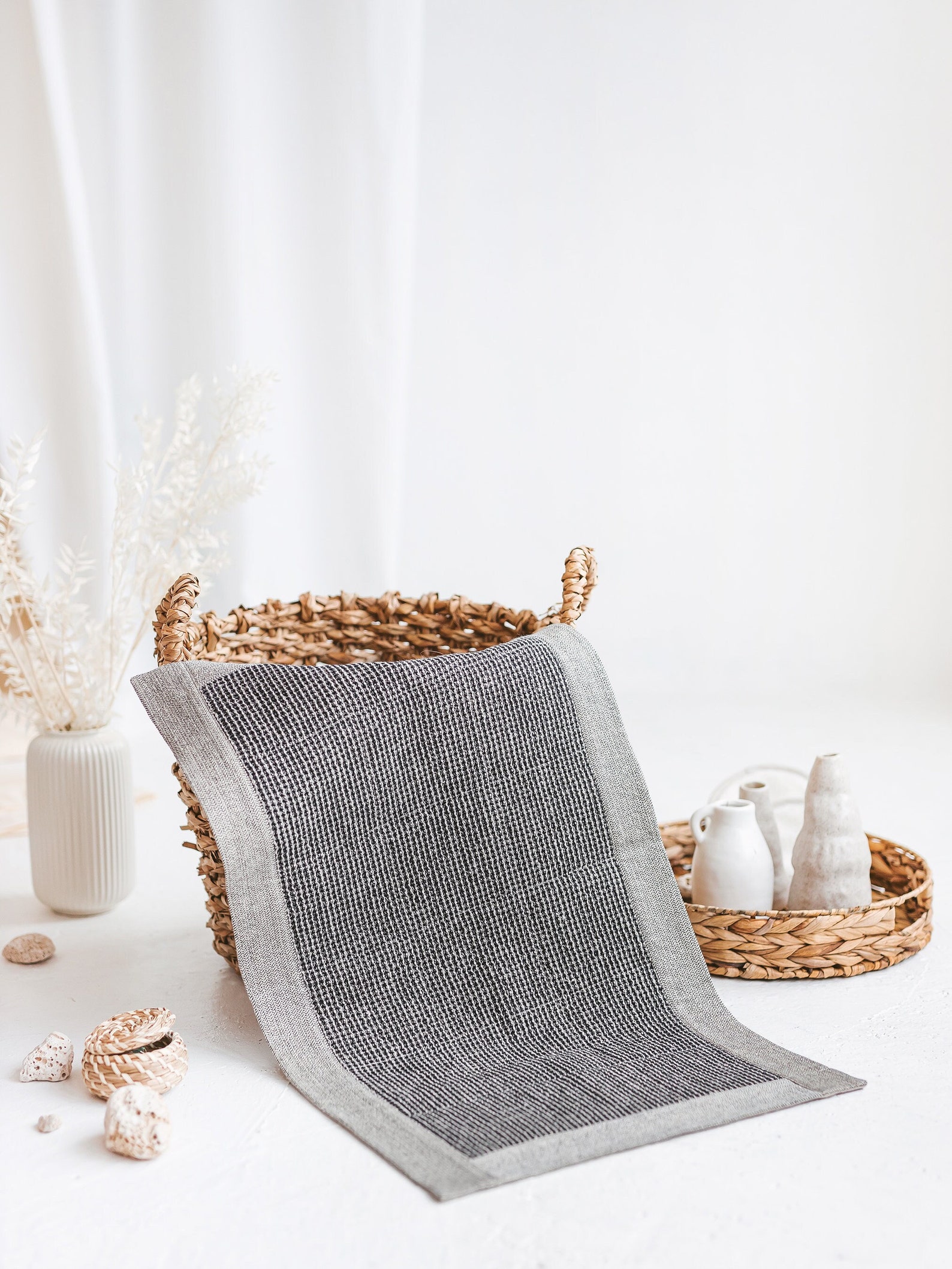 Black Linen Bath Mat Waffle Weave Absorbing Fast Easy Dry Rug - Etsy