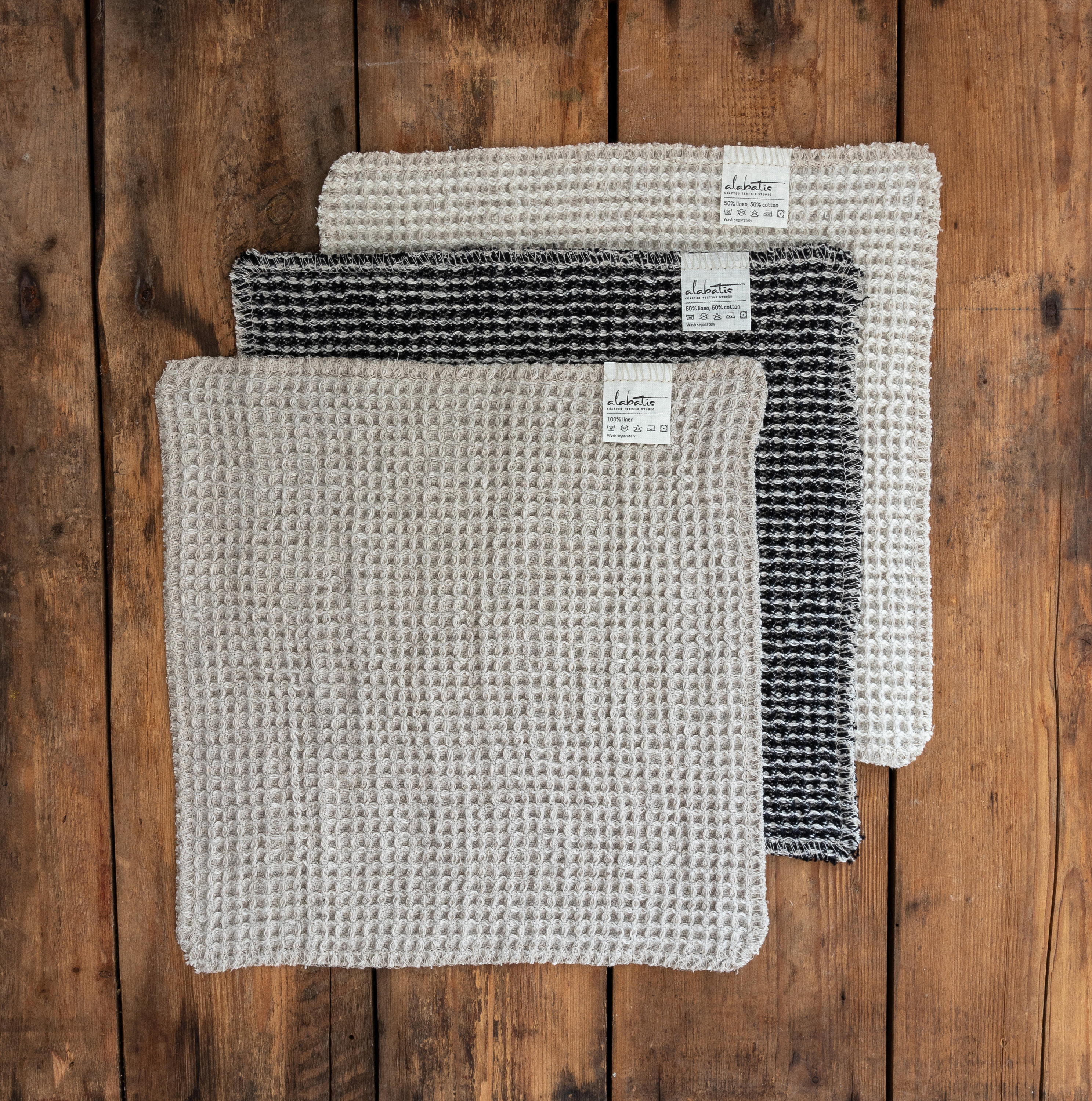 Set of 3 waffle washcloths in size of 9x9 inches, Organic cleaning cloths, Reusable dish pads, Linen dishcloths