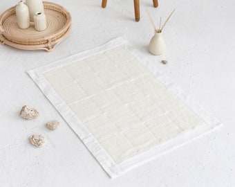 White Pure Linen Bathroom Mat, Custom Size Off-white Flax Waffle Bath Rug, Fast Dry Small Shower Mat, Minimalist Absorbing Bath Mat